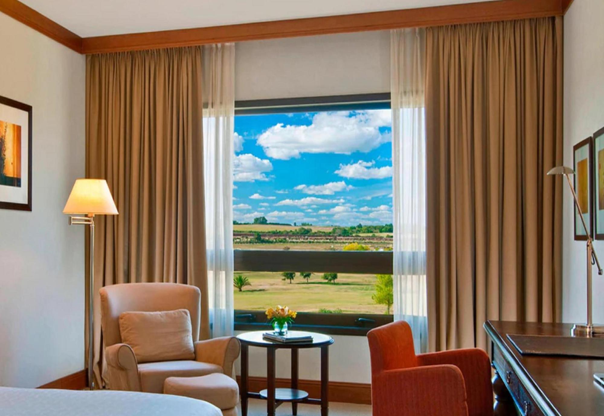 קולוניה דל סקרמנטו Sheraton Colonia Golf & Spa Resort מראה חיצוני תמונה A room at the hotel