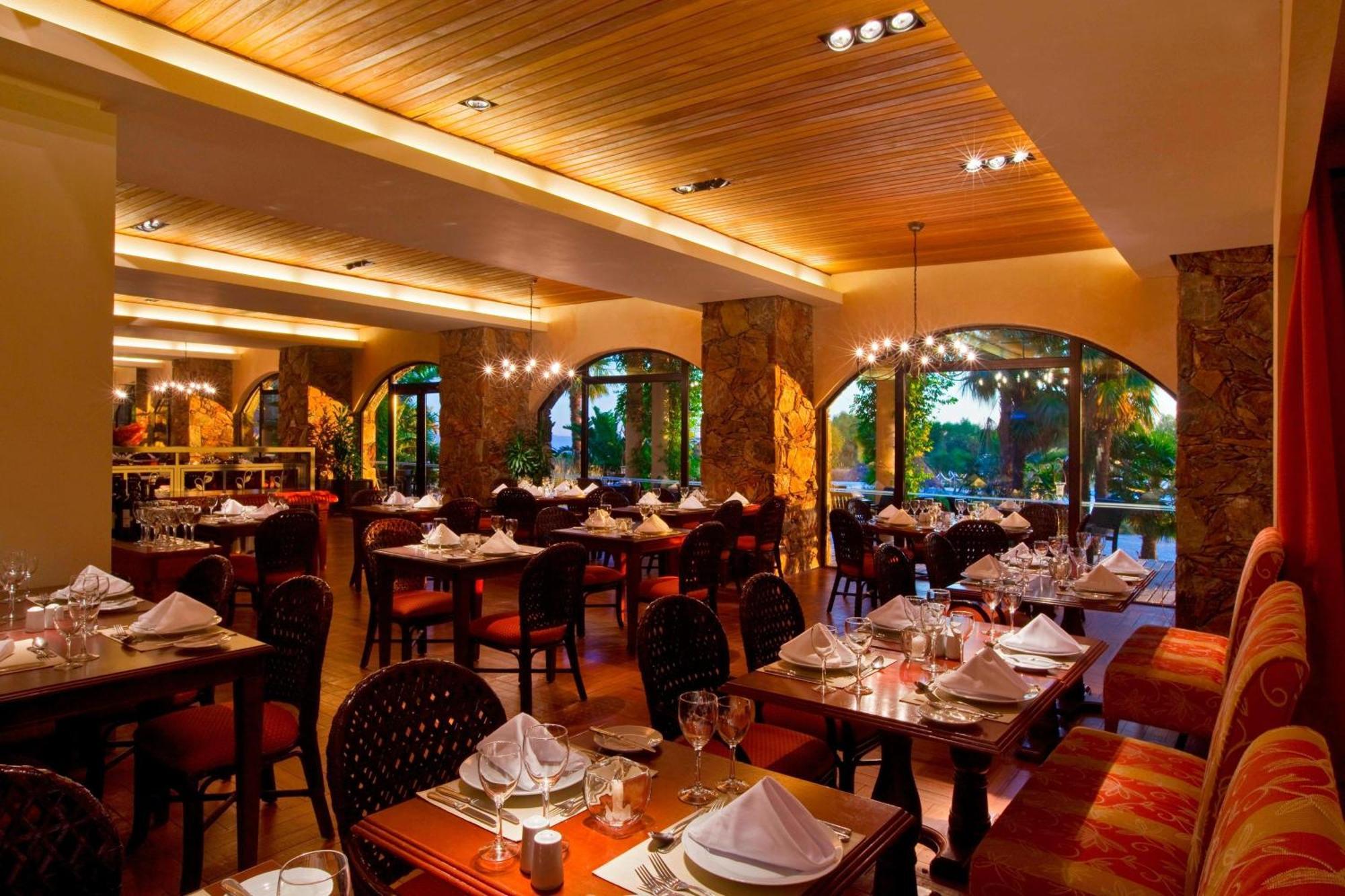 קולוניה דל סקרמנטו Sheraton Colonia Golf & Spa Resort מראה חיצוני תמונה The restaurant